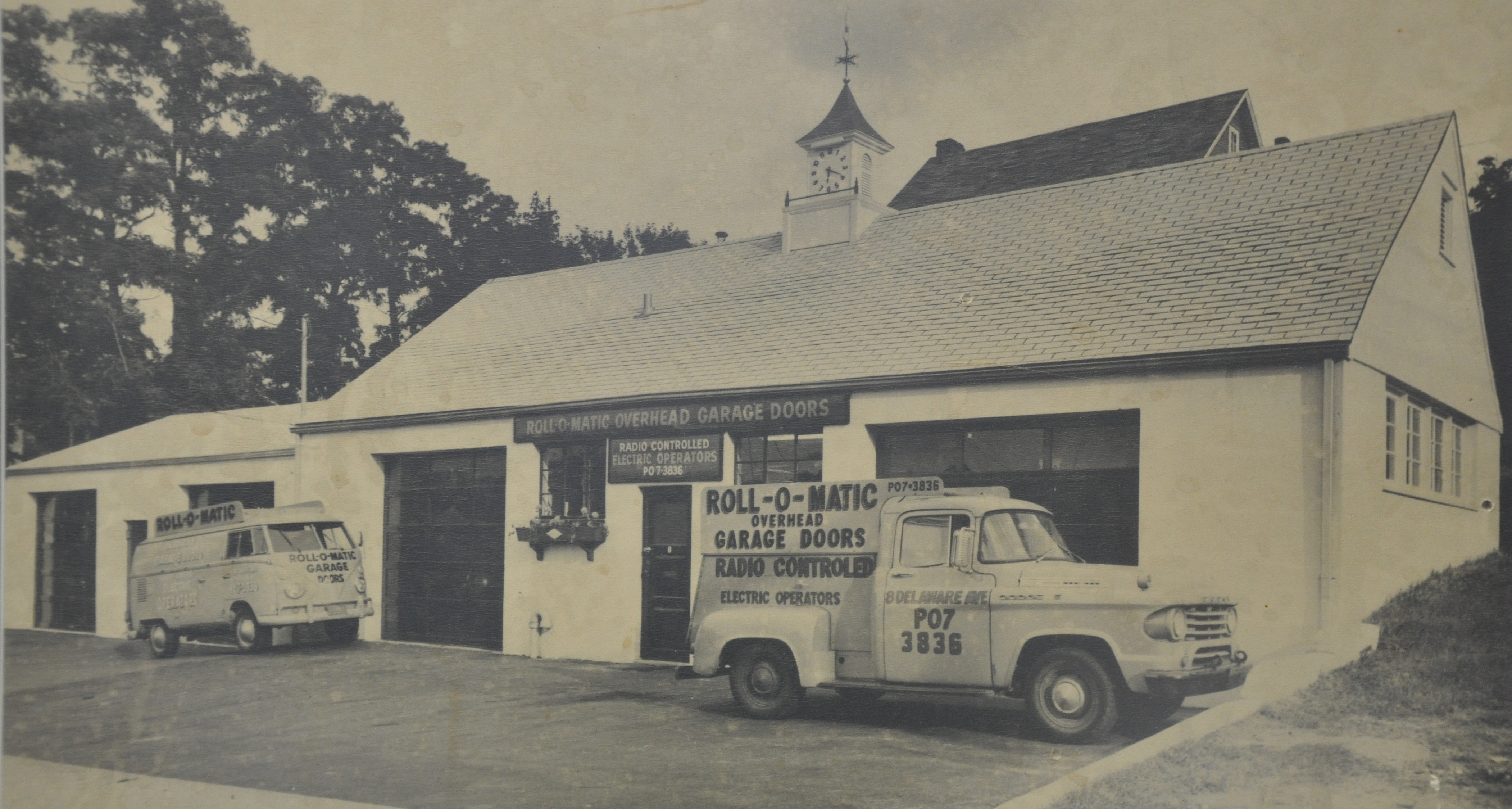 Photo of old truck